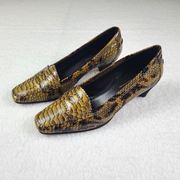 Donald J. Pliner Low Vero Cuoio Heel Python Sneakskin Print Shoes Size 6 M - Picture 2 of 11